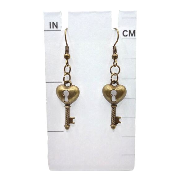 Bronze Heart Key Earrings ✨ Romantic Vintage Dangle Jewelry - Picture 3 of 4
